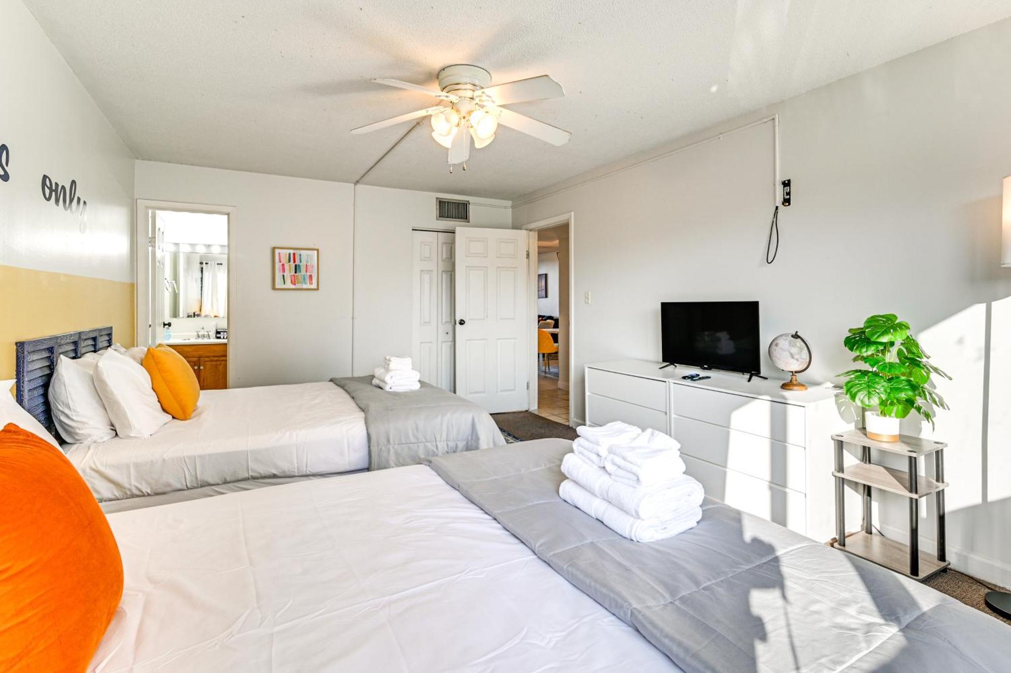 Updated Resort Condo, Walk To Myrtle Beach! Экстерьер фото
